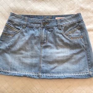 Chip & Pepper distressed denim miniskirt- size 7